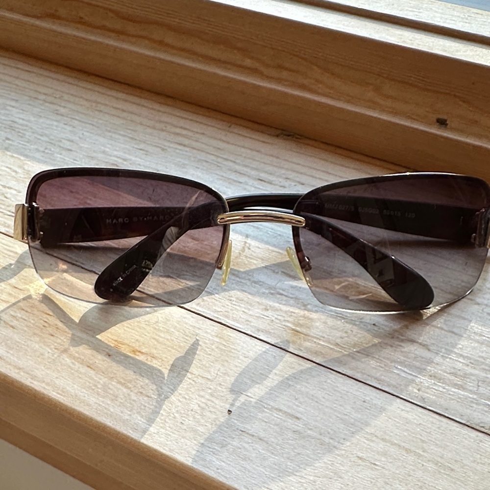 Marc Jacobs Tortoise and Gold Sunglasses NWOT